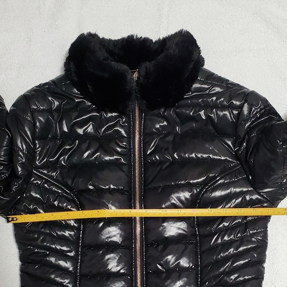 GUESS Women's Black Quilted Puffer Jacket - Picture 3 of 9